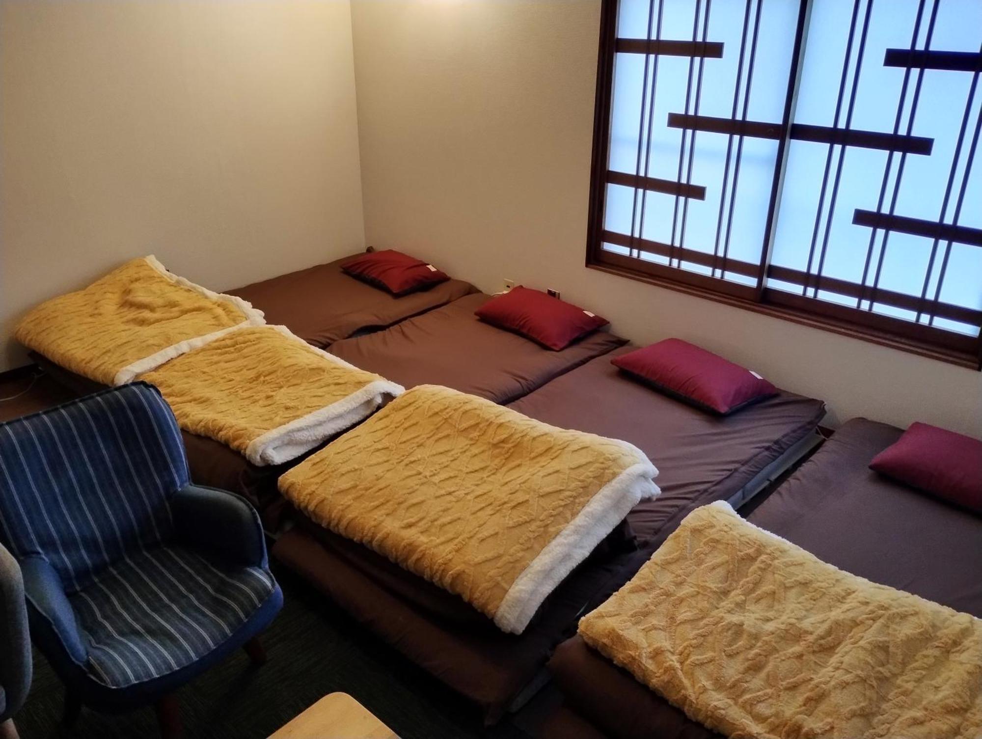 Backpackers Kur Guesthouse Asahirou 旅人湯治客舎朝日楼 Kaga  Exterior foto